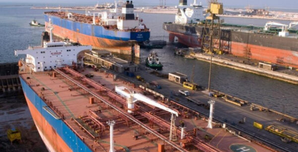 Ένα δισ. δολ. σε δύο μήνες για αγορά 60 πλοίων από Έλληνες