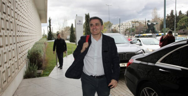 Κρίσιμη τηλεδιάσκεψη κυβέρνησης – δανειστών με φόντο το εργασιακό