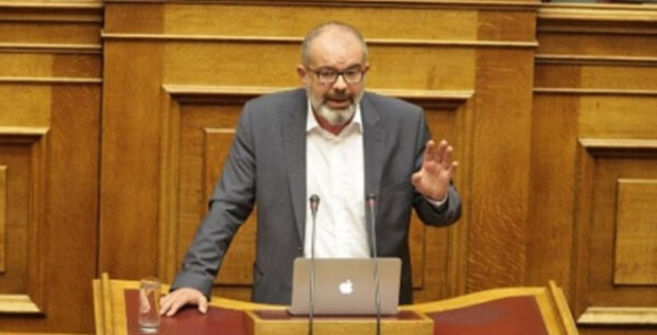 Ανεξαρτητοποιείται ο βουλευτής του Ποταμιού Κώστας Μπαργιώτας