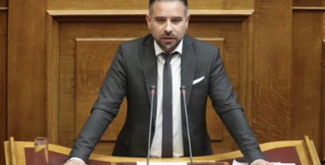 Κατσιαντώνης κατά κυβέρνησης για τις κατασχέσεις των οικογενειακών επιδομάτων του ΟΓΑ