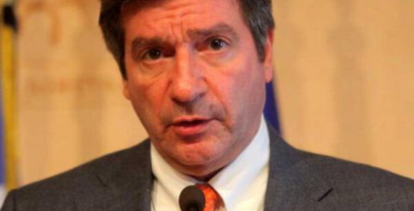 Παράταση 10 ημερών για τις αιτήσεις του Κοινωνικού Εισοδήματος Αλληλεγγύης ζητά ο Καμίνης