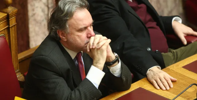 Ο Κατρούγκαλος αναζητάει την οικονομική ανάπτυξη