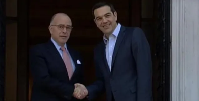 Τσίπρας: Η Ελλάδα θα βγει πιο δυνατή από την κρίση – Καζνέβ: Το θέμα του χρέους πρέπει να αντιμετωπιστεί άμεσα