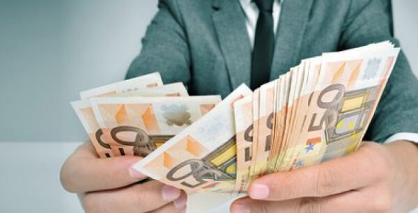 Τέλος στη φοροδιαφυγή με σύγκριση καταθέσεων και δηλώσεων