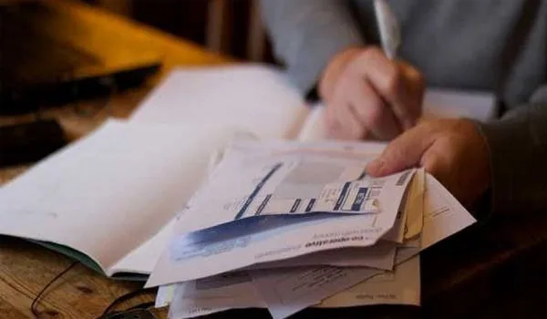 Έρχονται αυστηρά μέτρα και πρόστιμα για όσους κλέβουν ρεύμα