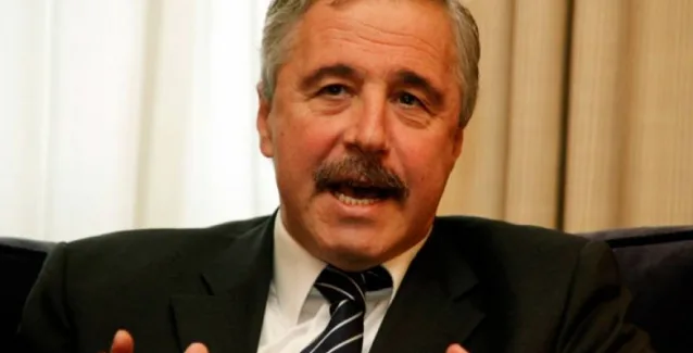 Μανιάτης «Κάθε χρόνο χάνουμε 25 εκατ. ευρώ από τη μη λειτουργία του φράγματος της Μεσοχώρας»