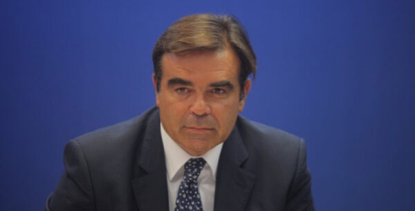 Σημαντική πρόοδο αλλά όχι συγκεκριμένη ημερομηνία για συμφωνία «βλέπει» η Κομισιόν