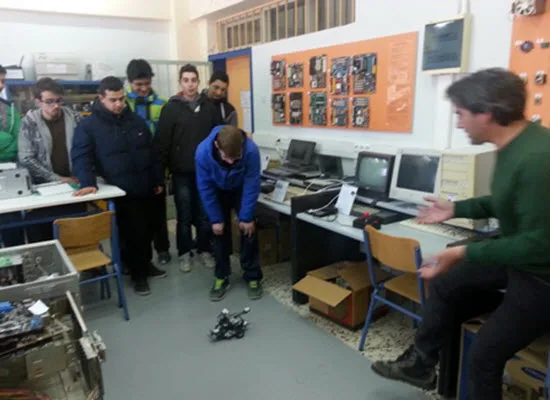 Σχετικά με την ομαδοποίηση ειδικοτήτων στα ΕΠΑΛ