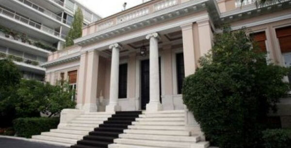 Το Μαξίμου ζητά από τον Κ.Μητσοτάκη να δημοσιοποιήσει όλα τα περιουσιακά του στοιχεία του ίδιου και της Μαρέβα