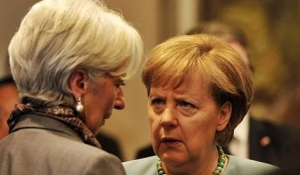 Handelsblatt: Έτοιμη για ελάφρυνση χρέους υπό όρους η Μέρκελ