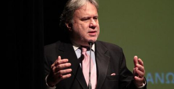 Κατρούγκαλος: Κάθε λεπτό καθυστέρησης είναι κακό για την οικονομία