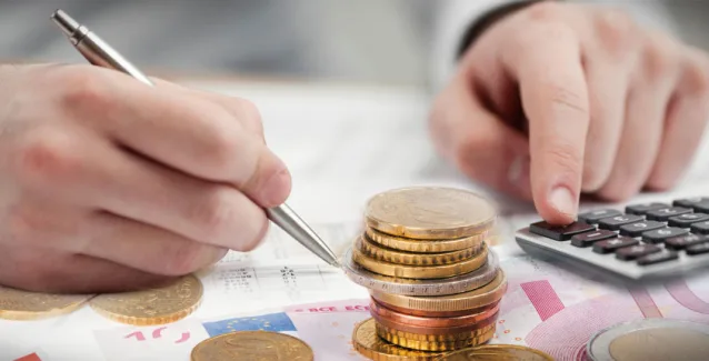 Προβλέψεις – φωτιά για τους φόρους μέχρι το 2021 – Τι θα πληρώσουν οι Ελληνες