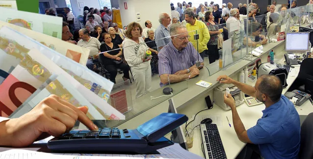 Κατασχέσεις μισθών, συντάξεων, επιδομάτων και περιουσίας για 500 ευρώ!