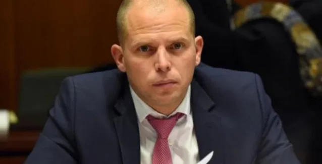 Ειδικοί για θέματα ασύλου στα ελληνικά νησιά