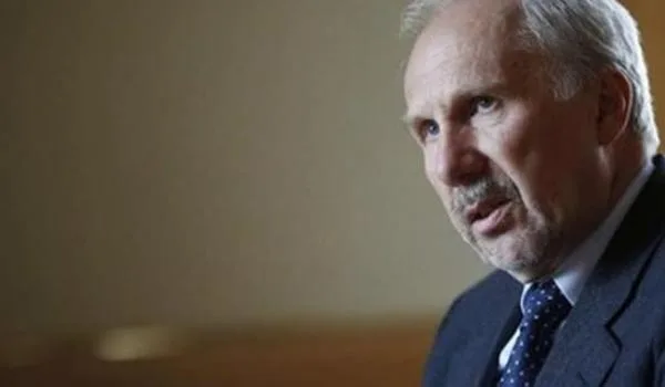 Νοβότνι: “Επιπλοκή” το ΔΝΤ στο ελληνικό πρόγραμμα