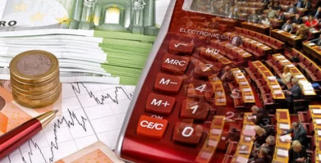 Νέες ανατροπές στην Εφορία: Αλλάζουν όλα στη φορολογική δήλωση για το 2017