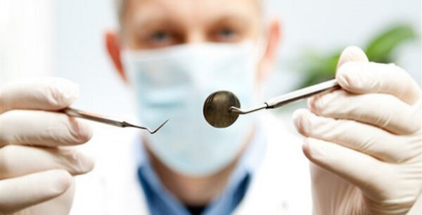 Το ηλεκτρονικό τσιγάρo αυξάνει τον κίνδυνο περιοδοντίτιδας