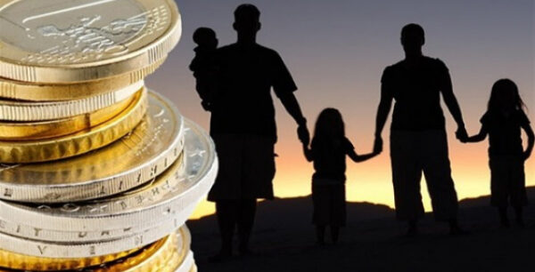 Οικογενειακό επίδομα: Πότε θα δοθεί – Μισή η πρώτη δόση