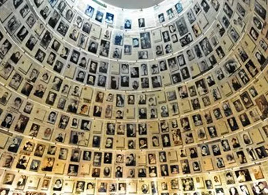 Βραβεύσεις για το Διαγωνισμό “Το Παιδί θύμα του Ολοκαυτώματος”