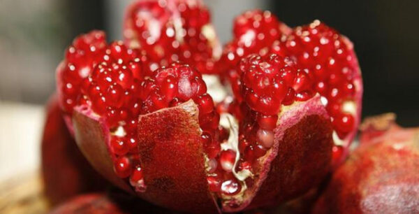 Ρόδι: Τα σημαντικά οφέλη του για την υγεία ανδρών και γυναικών