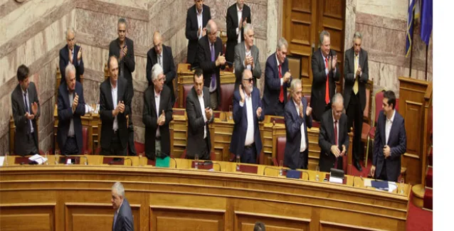 Ποιος Υπουργός είπε στους δανειστές “Θα πάμε σε εκλογές, θα πέσουμε και μετά θα μας βρείτε στους δρόμους”;