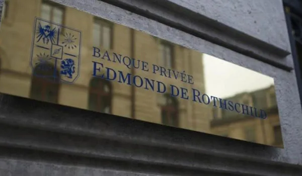 Financial Times: Η συμφωνία Αθήνας – Rothschild για το χρέος