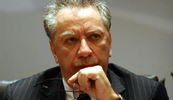 Καμπανάκι Σάλλα: Πρέπει να κλείσει άμεσα η αξιολόγηση