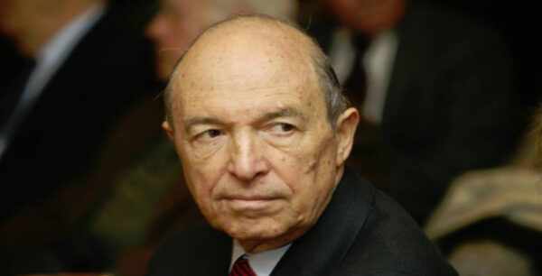 Σημίτης: “Χρειάζεται αυτονομία των εκπαιδευτικών μονάδων και σύνδεσή τους με την τοπική κοινωνία”