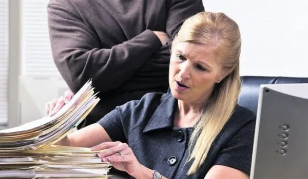 Ποιες γυναίκες γλιτώνουν σύνταξη πριν από τα 67 σε ΟΑΕΕ και ΕΤΑΑ