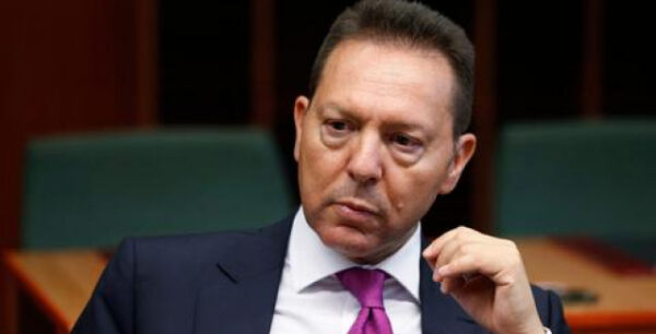 Τι είπαν στο δείπνο Γιάννης Στουρνάρας και τραπεζίτες