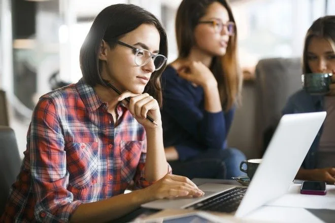 Νέος κύκλος προγραμμάτων eLearning του Οικονομικού Πανεπιστημίου Αθηνών