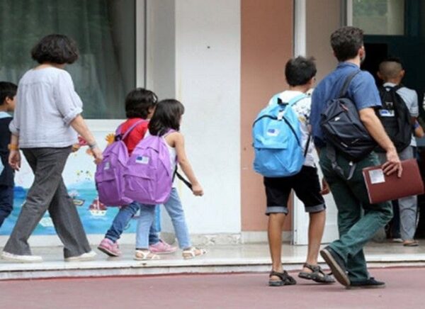 Συνήγορος του Πολίτη: Αναγκαιότητα η ενίσχυση των μαθητικών κοινοτήτων