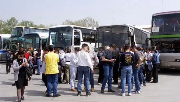 ΤΟ Φ.Ε.Κ. ΤΗΣ ΝΕΑΣ Υ.Α. ΓΙΑ ΤΙΣ ΕΚΔΡΟΜΕΣ ΤΩΝ ΜΑΘΗΤΩΝ ΤΗΣ ΔΕΥΤΕΡΟΒΑΘΜΙΑΣ ΕΚΠΑΙΔΕΥΣΗΣ