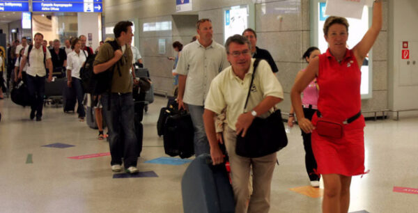 TUI: «Εκπληκτικά ισχυρές» φέτος οι πωλήσεις για Ελλάδα