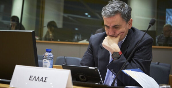 Σε πελάγη ευτυχίας η κυβέρνηση για τη συμφωνία…εν αντιθέσει με Τσακαλώτο και Χουλιαράκη