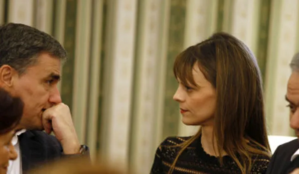 Brussels Group: Ασφυκτική πίεση σε Τσακαλώτο-Αχτσιόγλου για υποχωρήσεις