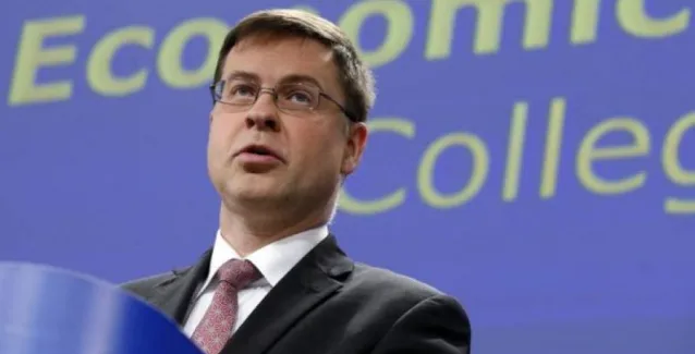 Ντομπρόβσκις: «Είναι ώρα για οικονομική σταθερότητα στην Ελλάδα»