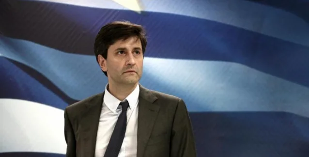 Παραδοχή Χουλιαράκη: Θα είναι βαρύ το τίμημα της συμφωνίας για κάποιους