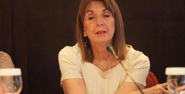 Χριστοδουλοπούλου: Να μην κλείσει με ακραία μέτρα η αξιολόγηση