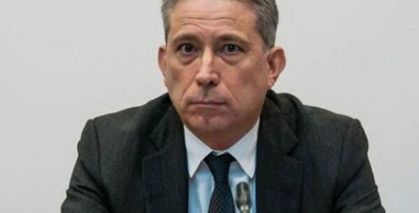 Χρυσόγονος για διαπραγμάτευση: Θα μας φτάσουν με το πιστόλι στον κρόταφο