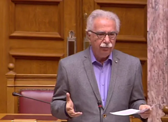 Ο Γαβρόγλου για τις θέσεις της ΔΟΕ για το ρόλο του Συλλόγου Διδασκόντων (Βίντεο)