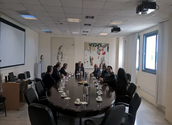 Συνάντηση του Κώστα Γαβρόγλου με τους ΑΧΕΠΑΝΣ