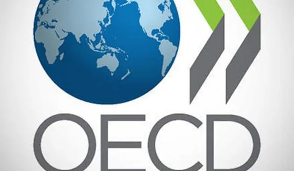 ΟΟΣΑ: Αύξηση της φορολογικής επιβάρυνσης των μισθών στην Ελλάδα το 2016