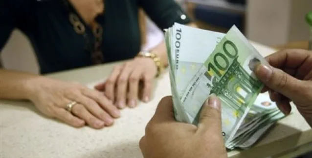 ΕΕΤ: Σταθεροποίηση καταθέσεων εν όψει ολοκλήρωσης της αξιολόγησης