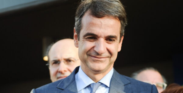 Αιφνιδιαστική επίσκεψη Μητσοτάκη στο Παίδων «Αγία Σοφία»