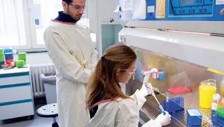 20.000 επιστήμονες εγκατέλειψαν την Ελλάδα σε πέντε χρόνια