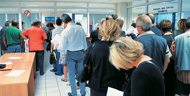 Παράθυρο για 120 δόσεις σε εφορία και ταμεία για ελεύθερους επαγγελματίες