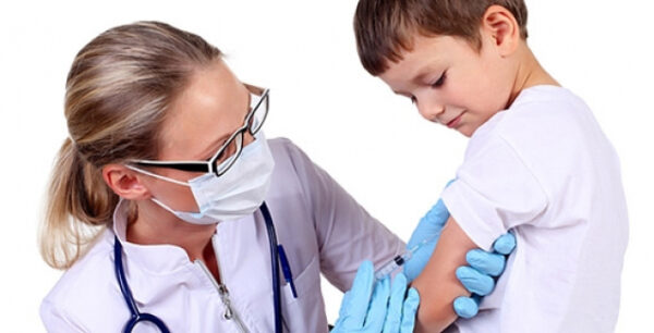 Κώδωνας κινδύνου από τον ΠΟΥ: Μην αφήσετε τους μύθους για τα εμβόλια να σας παραπλανούν