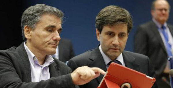 Με το βλέμμα στην Ουάσιγκτον το οικονομικό επιτελείο – Προσδοκίες για συμβιβασμό στο θέμα του χρέους