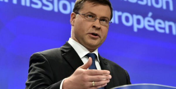 Ντομπρόβσκις: Τον Μάιο η εκταμίευση της επόμενης δόσης